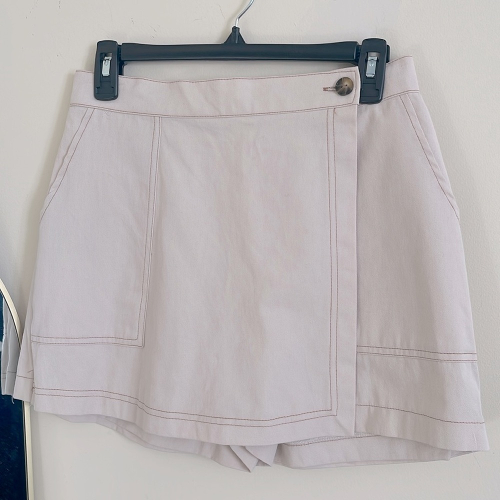 GLG Women's Tan Skirt with Shorts